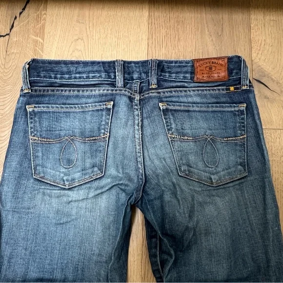 Lucky Brand Lola Boot Jeans in Size 2 - Picture 4 of 8
